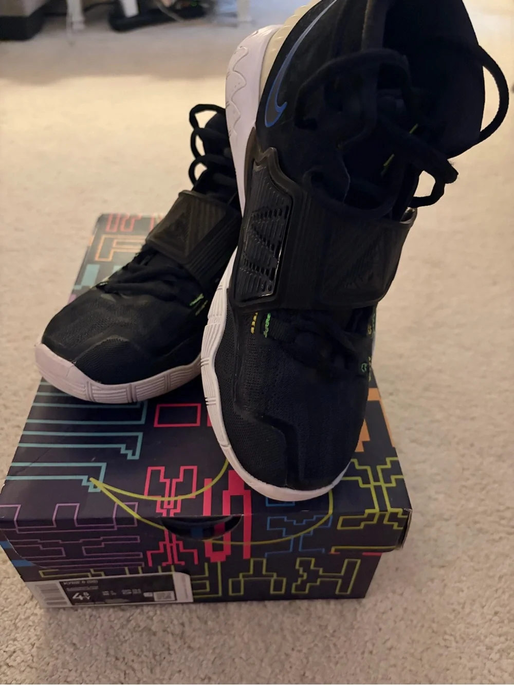 Kyrie 6s “Glow” (GS)